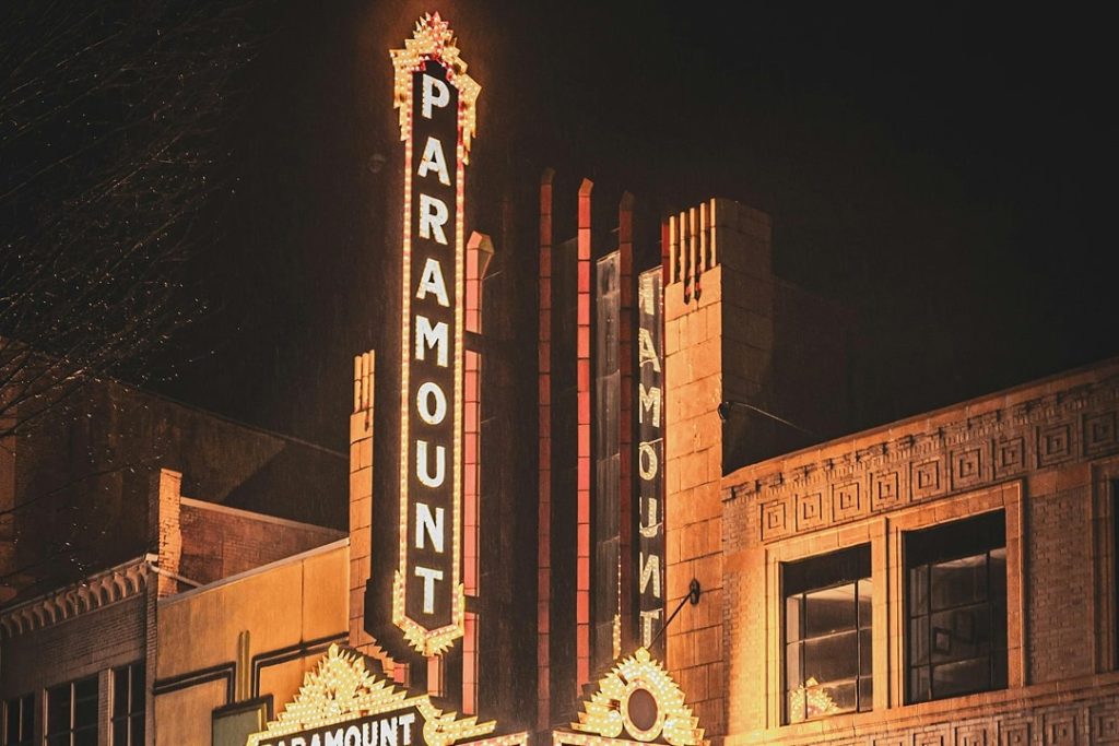 Let’s Visit Portland: A Fun Guide to the City of Roses