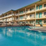 Cheap Hotels in Monterey for Couples