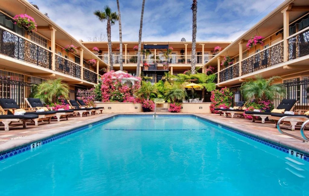 Cheap Hotels in Laguna Beach for LGBTQ+