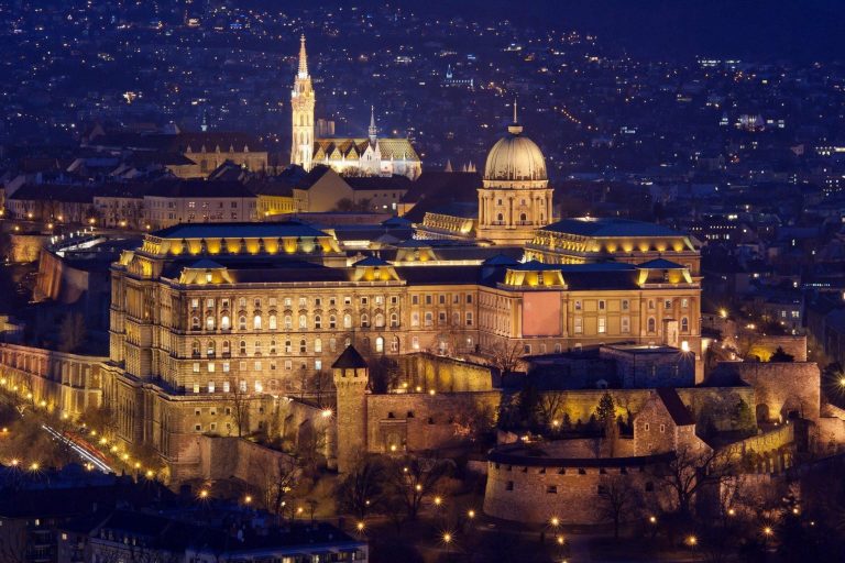 Cheap Hotels in Budapest for Couples